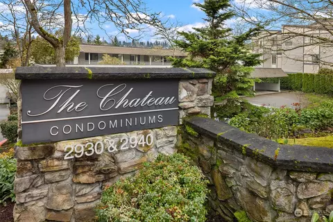2930 76th Ave SE #A-203, Mercer Island, WA 98040