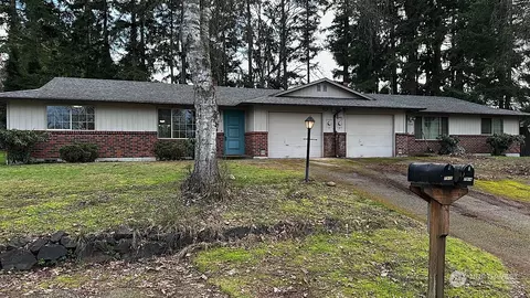 7912 7914 42nd St W, University Place, WA 98467