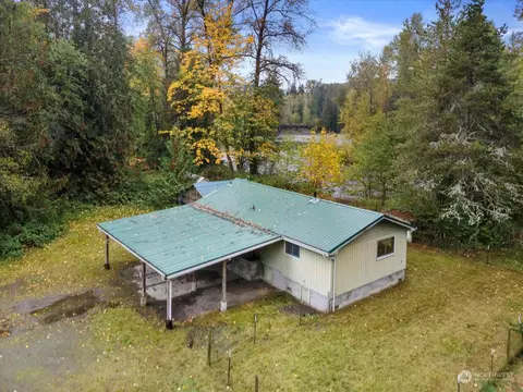 30026 Oso Loop Rd, Arlington, WA 98223