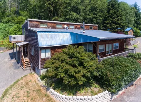 107 La Paz Ln, Onalaska, WA 98570