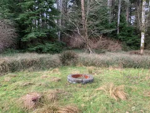 167 Duck Lake Dr SE, Ocean Shores, WA 98569