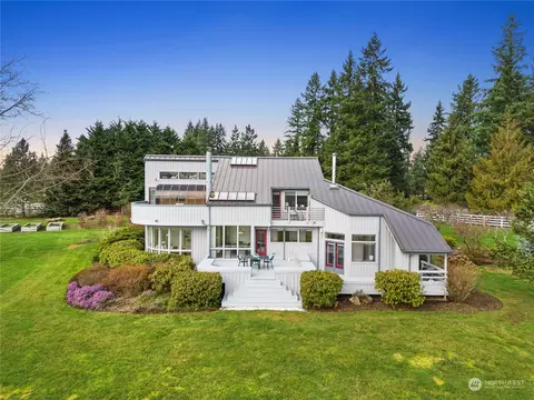 15817 SE 232nd St, Kent, WA 98042