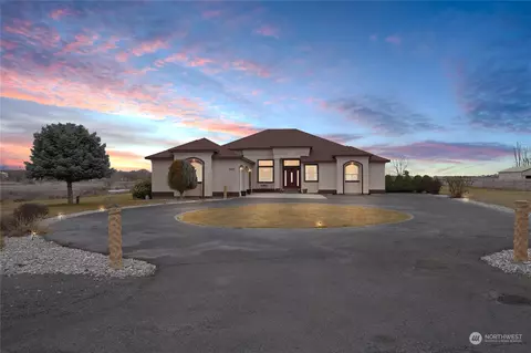 6677 D8 Rd NE, Moses Lake, WA 98837