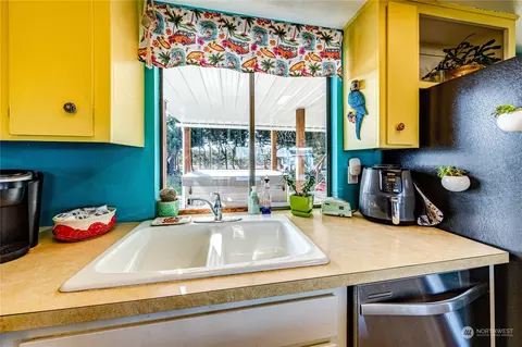 Kitchen - 1282 Three Crabs Rd, Sequim, WA 98382 photo 3 of 4