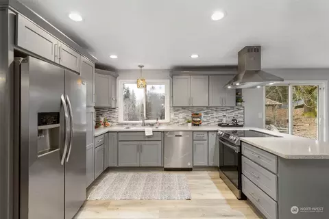 Kitchen - 70 E Rauschert Rd, Grapeview, WA 98546 photo 1 of 2