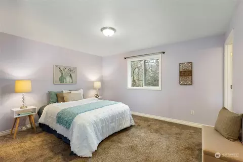 Bedroom - 70 E Rauschert Rd, Grapeview, WA 98546 photo 1 of 4