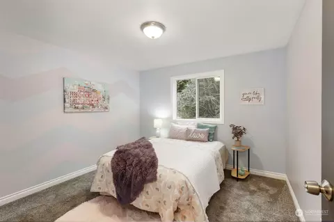 Bedroom - 70 E Rauschert Rd, Grapeview, WA 98546 photo 3 of 4