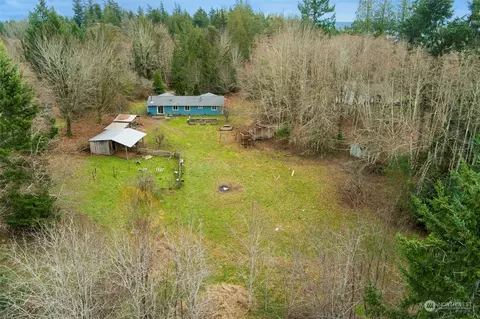 View/Area - 70 E Rauschert Rd, Grapeview, WA 98546 photo 2 of 3