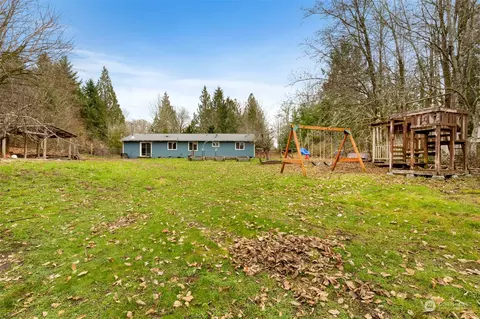 Exterior - 70 E Rauschert Rd, Grapeview, WA 98546 photo 5 of 9
