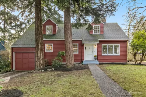 3121 NE 84th St, Seattle, WA 98115