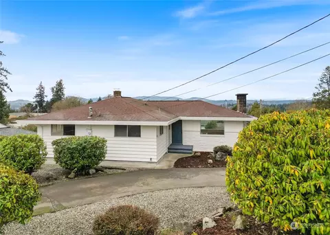 3249 Olympus Dr NE, Bremerton, WA 98310
