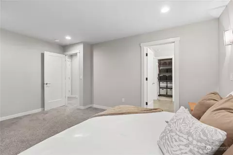 Bedroom - 22803 23rd Ave SE, Bothell, WA 98021 photo 2 of 6