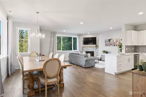 Dining - 22803 23rd Ave SE, Bothell, WA 98021 photo 1 of 5