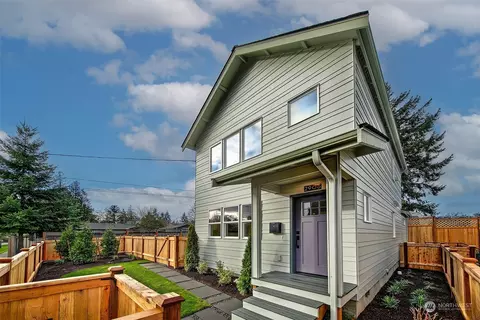2906 SW Henderson St, Seattle, WA 98126