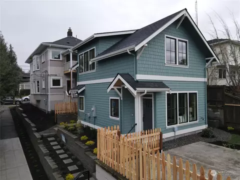 17 Blaine St #2, Seattle, WA 98109