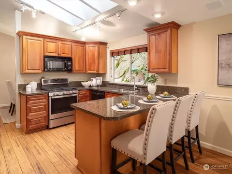Kitchen - 1622 243rd Pl SE, Bothell, WA 98021 photo 1 of 4