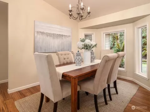 Dining - 1622 243rd Pl SE, Bothell, WA 98021 photo 1 of 2