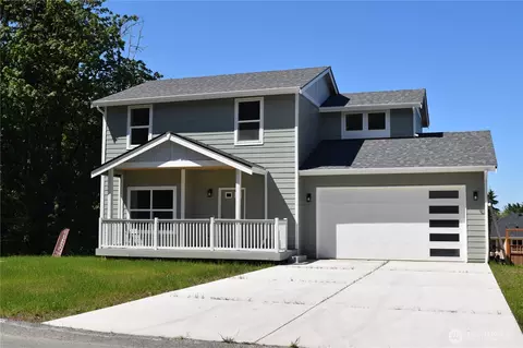 6997 E Bullseye St, Port Orchard, WA 98366