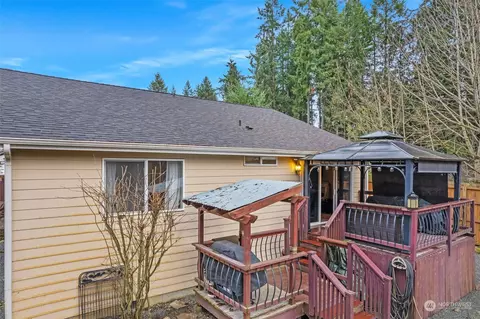 Exterior - 20706 190th Ave E, Orting, WA 98360 photo 4 of 6
