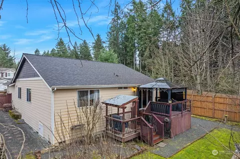Exterior - 20706 190th Ave E, Orting, WA 98360 photo 5 of 6