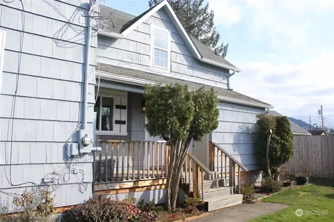 2050 Roosevelt Ave, Enumclaw, WA 98022 photo 2