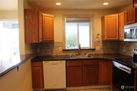 2050 Roosevelt Ave, Enumclaw, WA 98022 photo 7