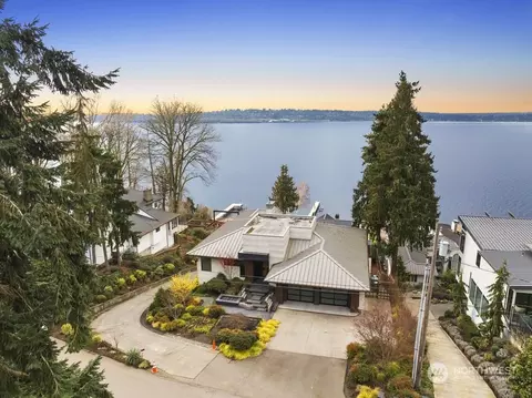 1527 10th St W, Kirkland, WA 98033