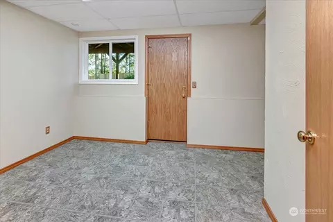 Bedroom - 18510 129th Ln NE, Bothell, WA 98011 photo 6 of 6