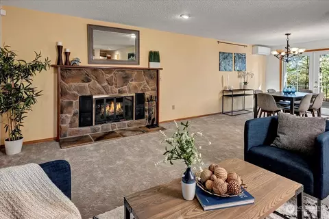 Living - 18510 129th Ln NE, Bothell, WA 98011 photo 4 of 5