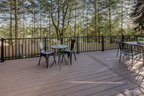 Exterior - 18510 129th Ln NE, Bothell, WA 98011 photo 5 of 7