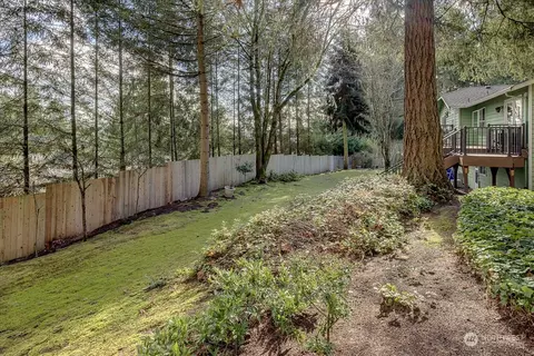 Exterior - 18510 129th Ln NE, Bothell, WA 98011 photo 4 of 7