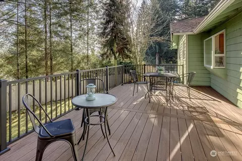 Exterior - 18510 129th Ln NE, Bothell, WA 98011 photo 6 of 7