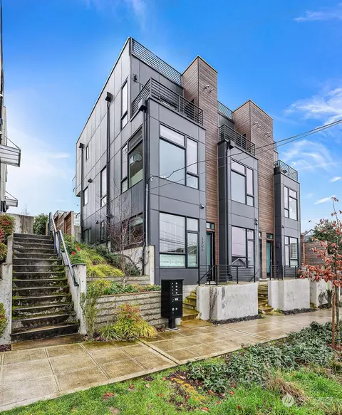 1304 30th Ave S, Seattle, WA 98144