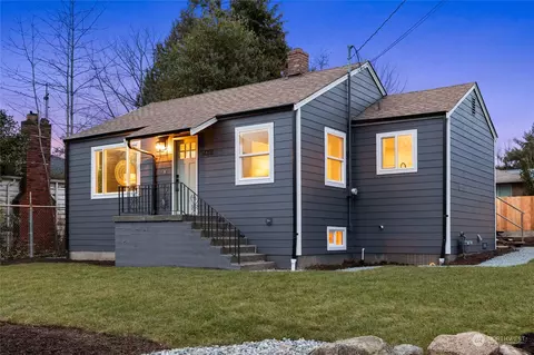 2002 S 124th St, Seattle, WA 98168