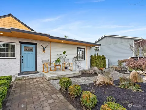 5004 Seahurst Ave, Everett, WA 98203 photo 3