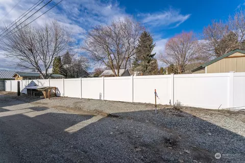 1 E Wapato Ave, Chelan, WA 98816 photo 19