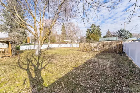 1 E Wapato Ave, Chelan, WA 98816 photo 15