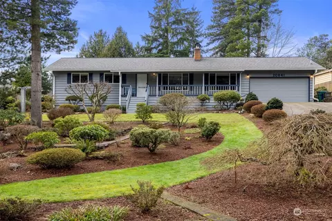 20641 4th Ave SW, Normandy Park, WA 98166