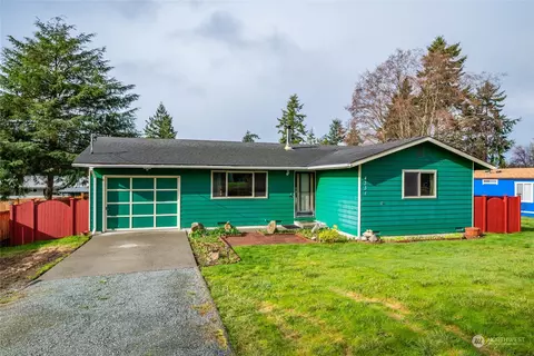 4331 Hunter Ln, Oak Harbor, WA 98277