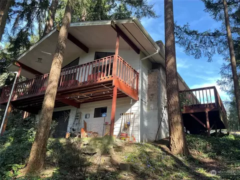 1111 207th Pl NE, Sammamish, WA 98074