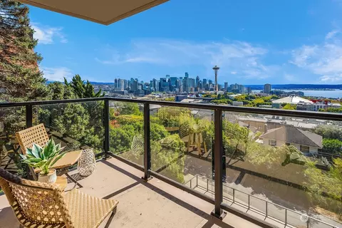 100 Ward St #401, Seattle, WA 98109