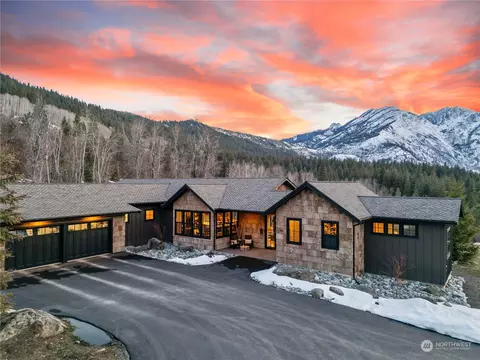 154 Coopers Hawk Ln, Leavenworth, WA 98826