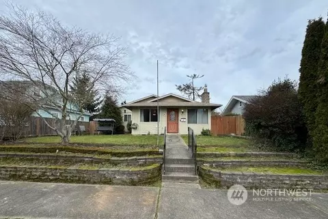 527 S 57th St, Tacoma, WA 98408