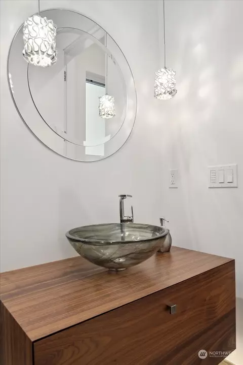 Bath - 2350 Ridgeview Rd, Walla Walla, WA 99362 photo 5 of 5