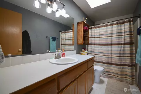 Bath - 20316 11th Avenue Ct E, Spanaway, WA 98387 photo 2 of 3