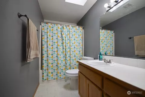 Bath - 20316 11th Avenue Ct E, Spanaway, WA 98387 photo 3 of 3