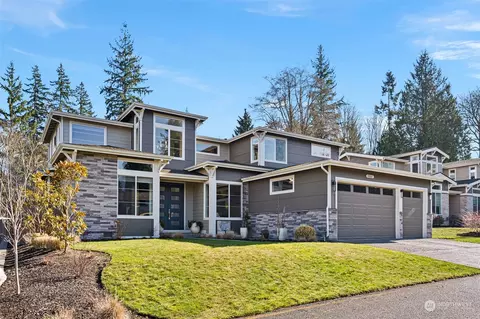 8632 184th St SW, Edmonds, WA 98026
