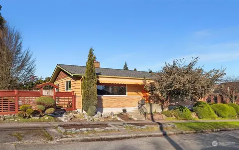 852 NW 77th St, Seattle, WA 98117