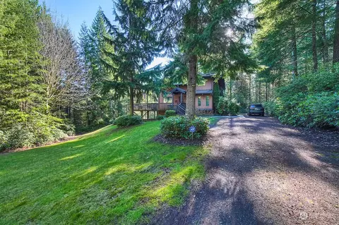2255 NW Lost Creek Ln, Bremerton, WA 98312