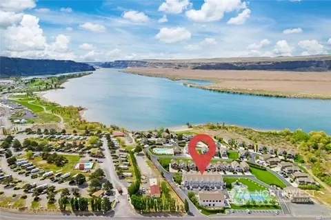 23772 Crescent Bay Dr NW #102, Quincy, WA 98848